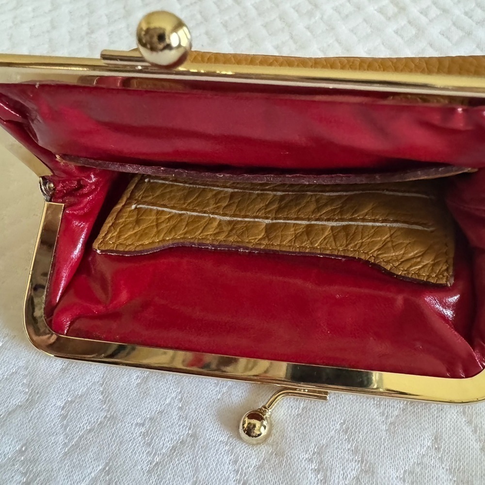 Dooney & Bourke Leather Kiss Lock Coin Purse - Picture 6 of 8